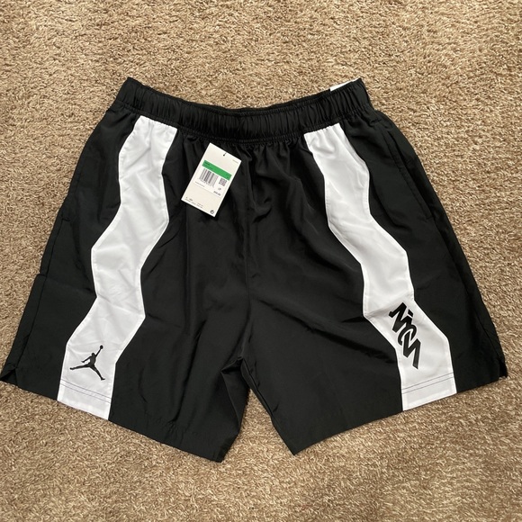 Nike Air Jordan Men's Zion Woven Basketball Shorts Black White DH9713-010 - Picture 1 of 7